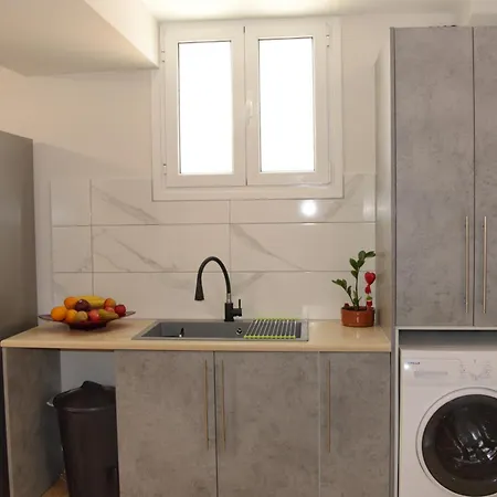 Inna's Summer House Apartment *