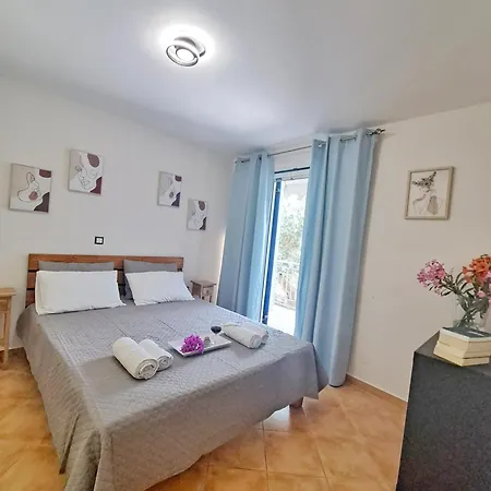 Inna's Summer House Lixouri