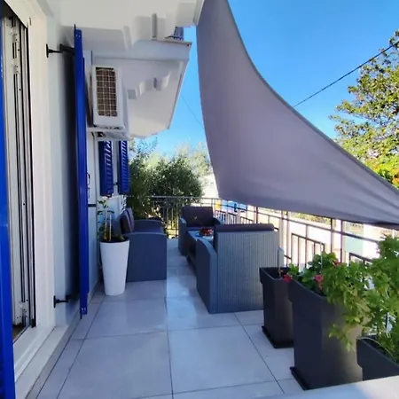 Inna's Summer House Apartment Lixouri