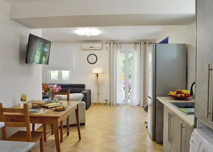Inna's Summer House Apartamento Lixouri